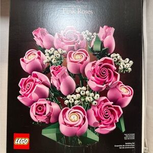 LEGO Pink and Green Floral Arrangement Set